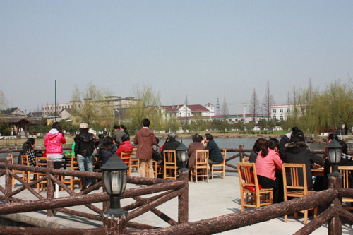 擁抱大自然，放飛我們的心情——“三八”節(jié)女職工活動紀(jì)實(shí)