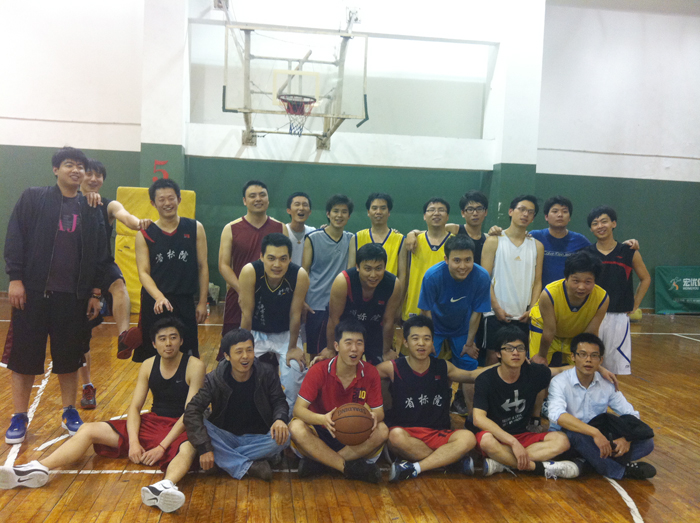 乘青春之帆，展球場(chǎng)風(fēng)采——我院與省標(biāo)院舉行籃球友誼賽