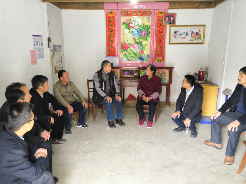 總院王益民一行赴石臺縣開展扶貧調研活動