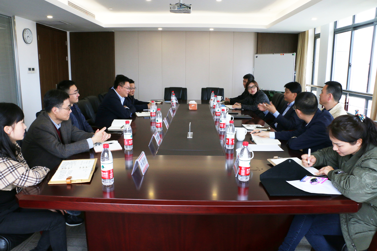 下城區(qū)政協(xié)主席陳晨蒞臨公司調(diào)研交流