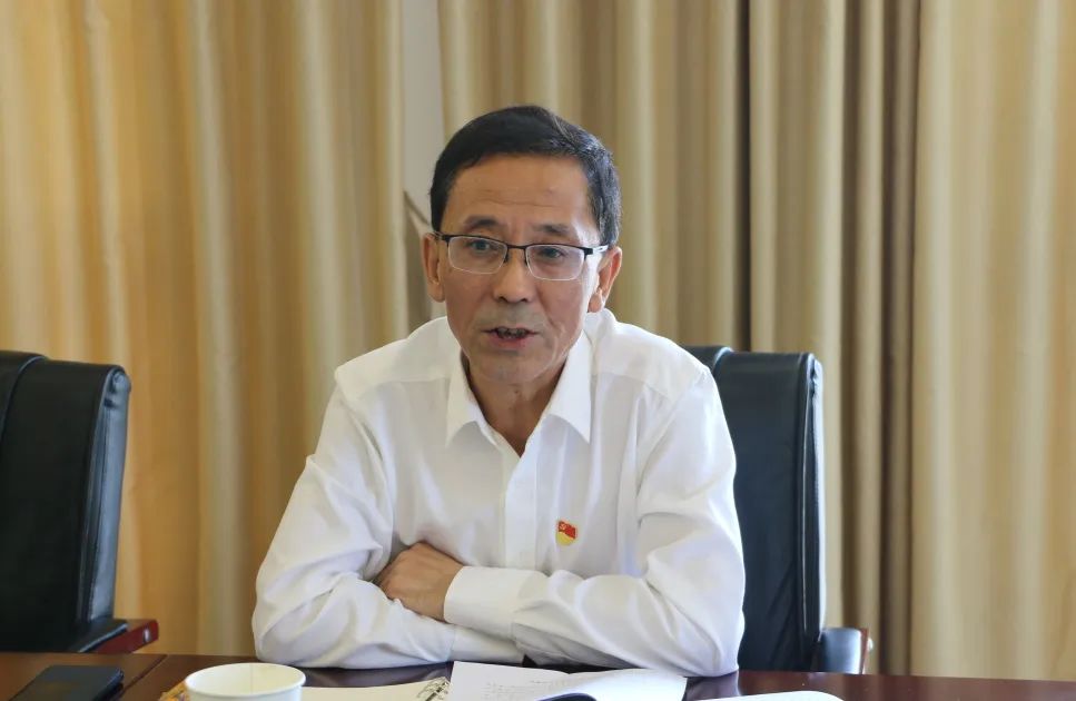 張乃旺到公司講黨課