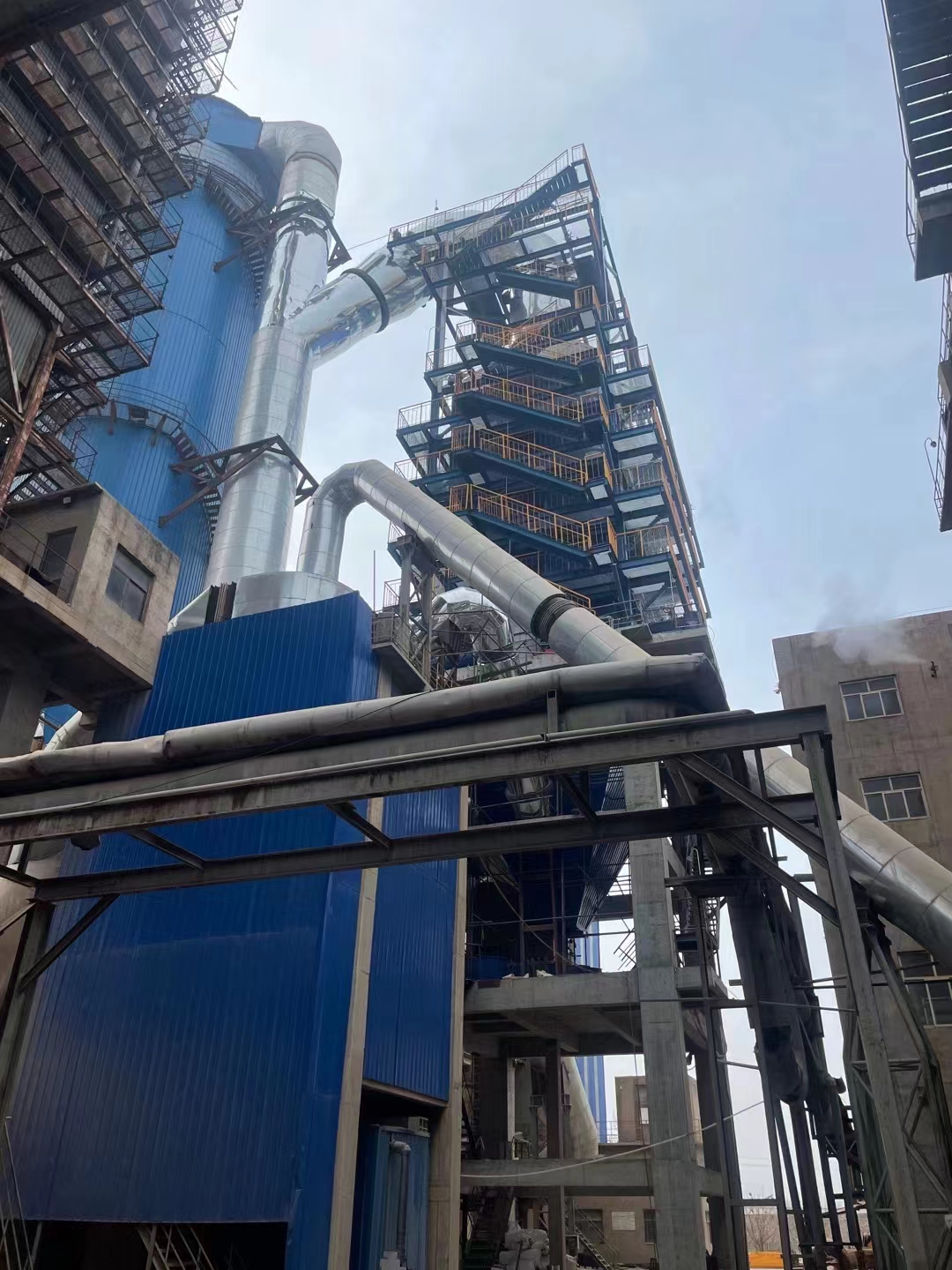 窯尾煙氣脫硝技改項目順利通過考核