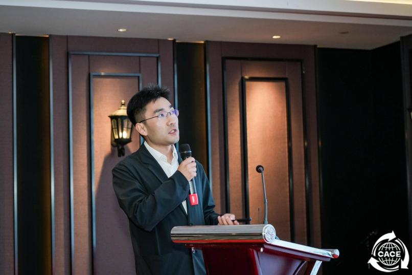 17618138341371745jJ7.png 江小陽帶隊(duì)4.png